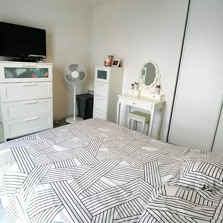 Nice 56m With Balcony In Apartman Gonfreville-lʼOrcher