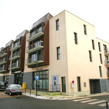 Nice 56m With Balcony In Apartman *
